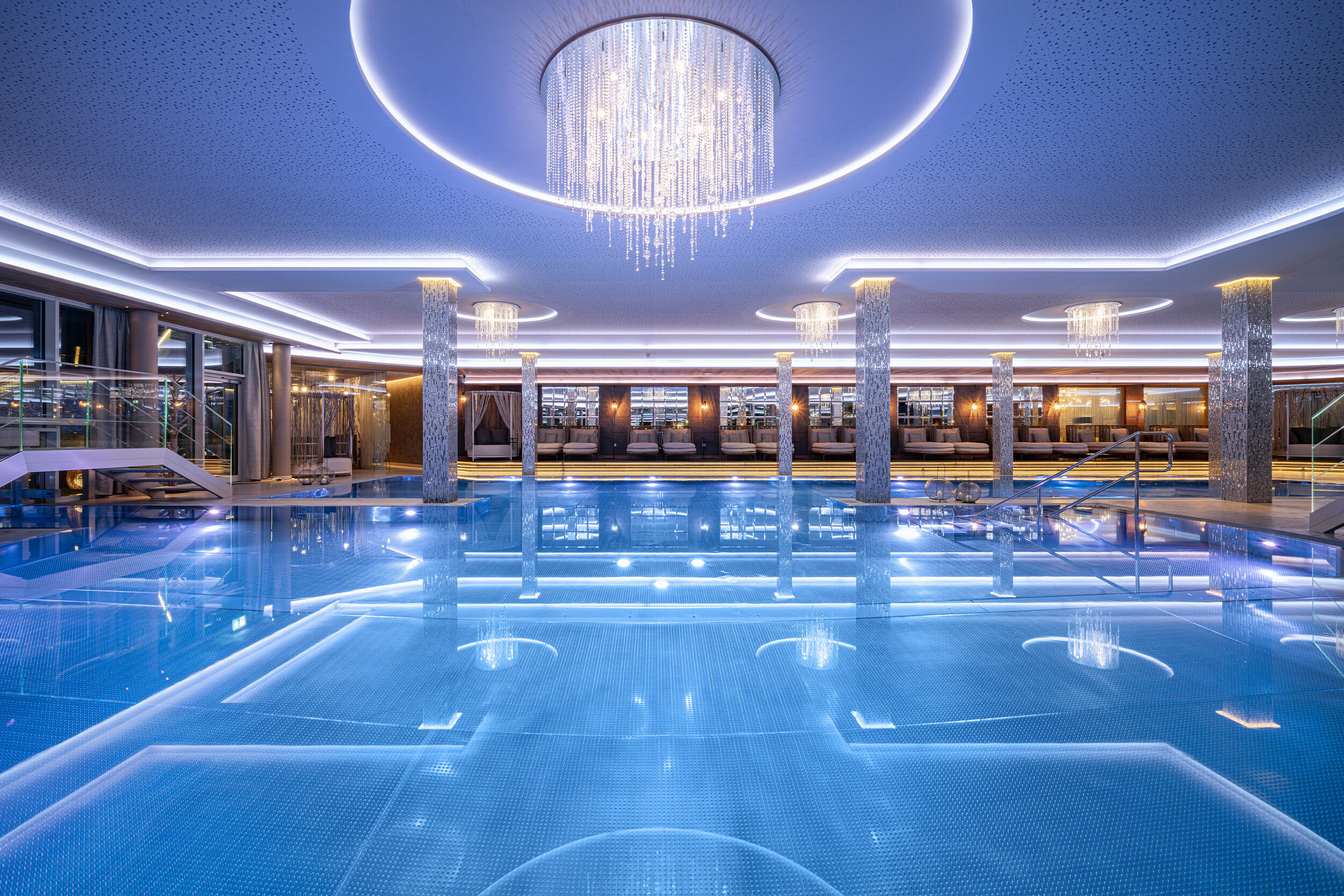 Traumhafte Wasserwelt im Wellnesshotel Bayerischer Wald